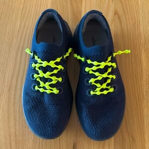 Women’s Navy Blue Allbirds Tree Dasher!